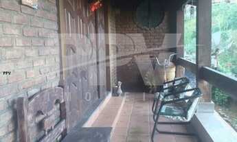 Imagem 4: Casa para Venda em Teresópolis, Vila Muqui, 3 dormitórios, 2 suítes, 1 banheiro, 2 vagas