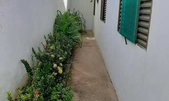 Imagem 6: Casa para Venda em Uberlândia, Granada, 3 dormitórios, 1 banheiro, 2 vagas