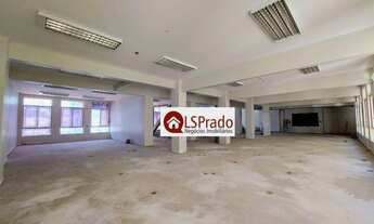 Imagem 2: Conjunto comercial ao lado do metro São Bento