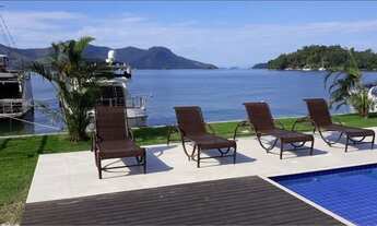 Imagem 2: Linda cobertura duplex em frente ao mar em Angra dos Reis