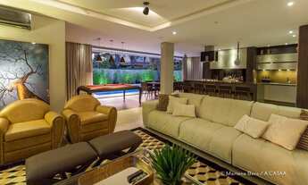 Imagem 6: Casa para aluguel e venda possui 500 metros quadrados com 5 quartos..