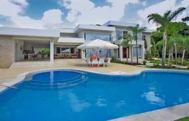 Imagem 3: Mansões de luxo no comdomínio Encontro das Águas - Lauro de Freitas - Bahia