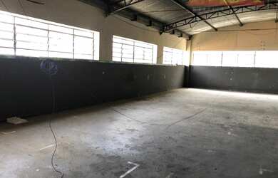 Imagem 7: VENDA Galpão / depósito com 5 vagas na garagem
