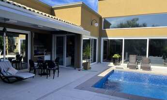 Imagem 3: Casa para venda com 400 metros quadrados com 4 quartos.