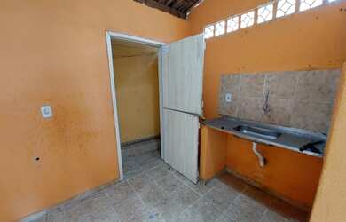 Imagem 7: CASA para venda tem 200 metros quadrados com 6 quartos