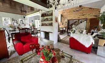 Imagem 4: Casa para venda com 550 metros quadrados com 4 quartos em Golfe - Teresópolis - RJ