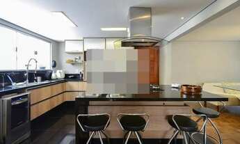 Imagem 2: Sobrado para aluguel e venda tem 215 metros quadrados com 4 quartos em Indianópolis - São