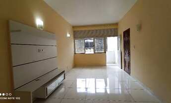 Imagem 2: Lindo apto: Em Nazaré (Nascente ) Com 03 Quartos de Casal(100% reformado) 2º Andar..!!