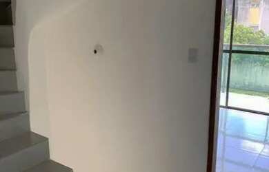 Imagem 6: Apartamento Triplex com 2 quartos, varanda, churrasqueira, próximo a avenida e parada de ô