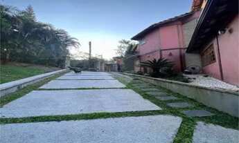 Imagem 2: Casa na Serra da Cantareira, ampla com uma linda vista para as montanhas da Serra