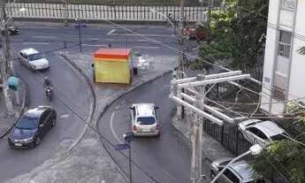 Imagem 1: QUARTO E SALA - EXCELENTE LOCALIZAÇÃO, REFORMADO, COM ARMÁRIOS NOVOS, BEM CONSERVADO