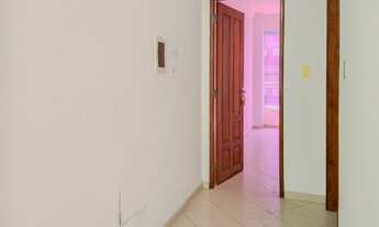 Imagem 6: SALA EM PREDIO COMERCIAL COM LAVABO MEDINDO APROXIMADAMENTE 35M²