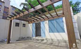 Imagem 2: Casa para Venda - 250m², 3 dormitórios, sendo 1 suites, 7 vagas - Teresópolis