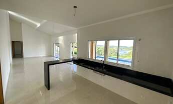 Imagem 3: Chácara Nova com vista para Represa em Igaratá/SP, com 3 Suítes, Piscina etc