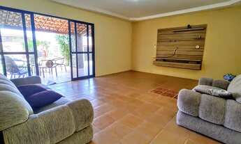 Imagem 7: Casa com 6 Quartos à Venda,por R$ 680.000