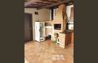 Imagem 3: Casa à Venda - CECAP, 3 Quartos, 250 m2