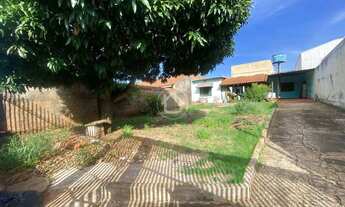 Imagem: CASA COM ÓTIMO TERRENO NO BAIRRO SEMINÁRIO
