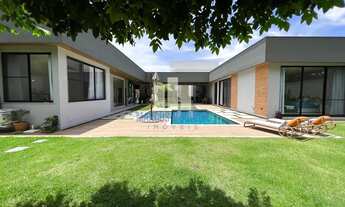 Imagem: Casa linear contemporânea no Maramar, Recreio