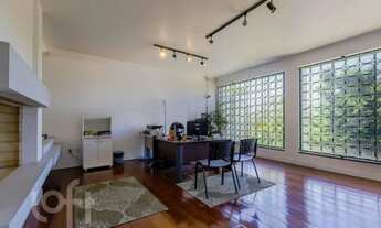 Imagem 2: Casa à venda em Boa Vista com 370 m², 3 quartos, 1 suíte, 4 vagas