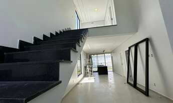 Imagem 5: Casa Duplex super moderna 4 suítes sendo: 3 suítes no piso superior,1 suite térreo