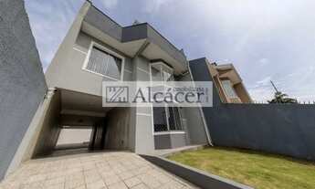 Imagem: Sobrado para venda tem 250 metros quadrados