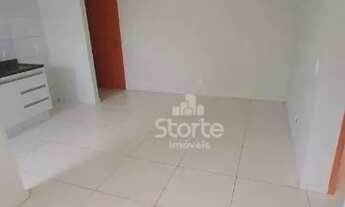 Imagem 2: Apartamento térreo com área externa e 2/4 à venda, 70m² por R$ 280.000 - Jardim Holanda