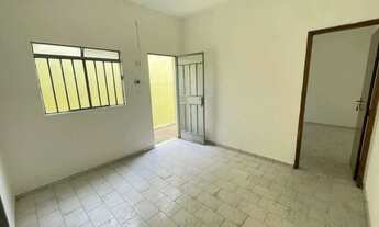 Imagem: Casa 01 quarto no bairro Tirol