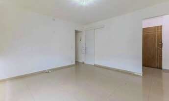 Imagem: SQS 407, REFORMADO, VAZADO E BEM ILUMINADO!