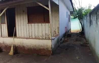 Imagem 3: Casa para Venda em Maringá, Vila Morangueira, 3 dormitórios, 1 banheiro, 2 vagas