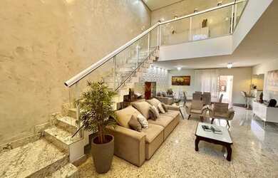 Imagem 4: Linda Casa Duplex no Boulevard Lagoa: 5 Quartos e Lazer Completo!