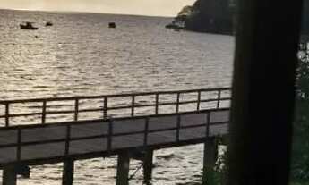 Imagem: CASA DE 2 ANDARES EM FRENTE AO MAR EM PEDRA