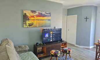 Imagem 2: Apartamento de 2 dormitórios com sacada, elevador e vaga privativa à Venda no Estreito!