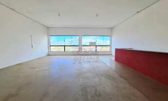 Imagem: Loja comercial de 100m² com 02 lavabos