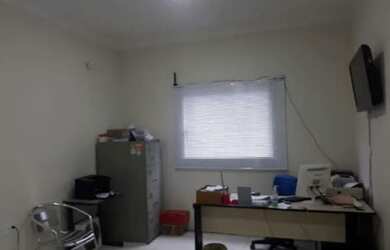 Imagem 3: Imóvel comercial com 2 salas e um quarto e cozinha nos fundos