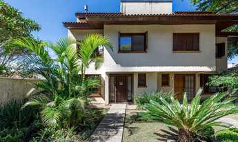 Imagem 2: Casa em condomínio com 3 dormitórios, suíte e 2 vagas