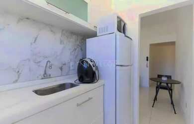 Imagem: Apartamento - / Residencial / Glória