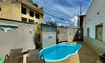 Imagem: CASA NO BAIRRO COLUMBIA