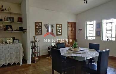 Imagem 2: Casa em Rua Aníbal dos Santos - Jardim Santa Rita de Cássia - Bragança Paulista/SP