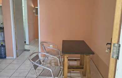 Imagem: Ótimo kitinete com mobília no prado