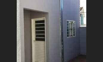 Imagem 6: Aluga-se kitnet no Setor Universitário, duas quadras da faculdade UNIRV