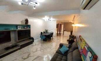 Imagem 4: Casa Sobreposta Baixa, com # Suítes, Piscina e Churrasqueira. bairro Embaré, em Santos