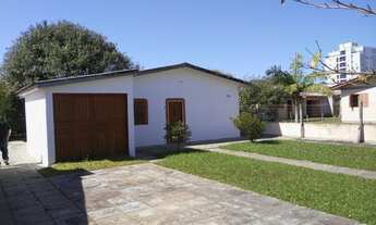 Imagem 3: Casa para venda tem 100 metros quadrados com 4 quartos em Malinsky - Arroio do Sal - RS