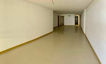 Imagem 3: Apartamento para venda possui 225 metros quadrados com 4 quartos em Jatiúca - Maceió