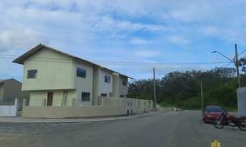 Imagem 4: Sobrado com pátio de esquina