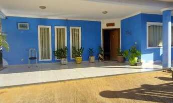 Imagem: Casa para venda tem 270 metros quadrados