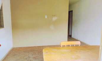 Imagem 3: Terreno espaçoso medindo 20x30, bem localizado no centro, aproximadamente 800 metros da pr