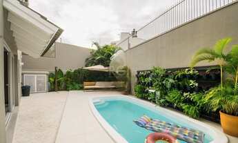 Imagem: Porto Alegre - Casa Padrão - Chácara das