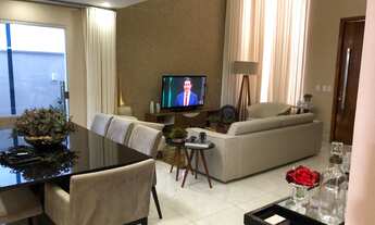 Imagem 2: Casa de condomínio térrea para venda tem 227 metros quadrados com 3 quartos