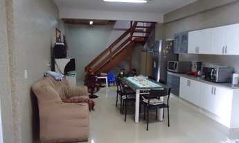 Imagem 3: Porto Alegre - Casa Padrão - Restinga