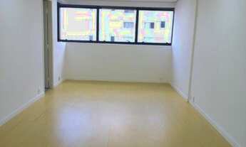 Imagem: SALA COMERCIAL DE 30 M² AO LADO DO METRO